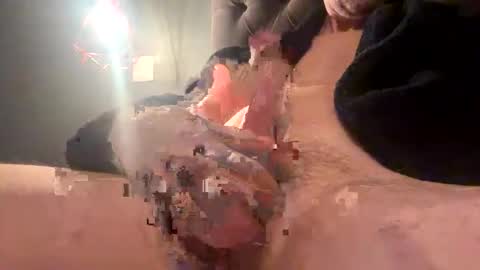 c0ckneeds3hands online show from November 30, 11:06 am