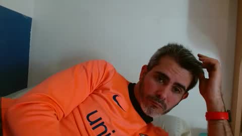 Collin Farrel online show from February 4, 11:49 am