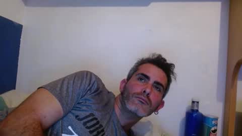 Collin Farrel online show from February 27, 6:31 pm