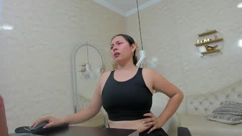 Camii Sweet  online show from April 5, 9:23 pm