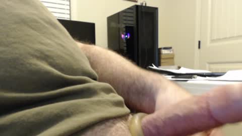 Snapshot of cadman6000 chatting on December 9, 11:45 pm cadman6000 online show from December 9, 11:45 pm