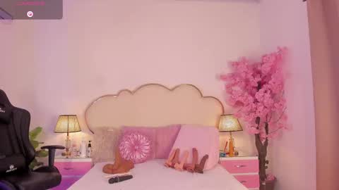 Cahitlin  online show from June 6, 6:08 am