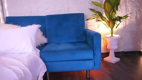 CailynBrown online show from February 22, 5:22 am