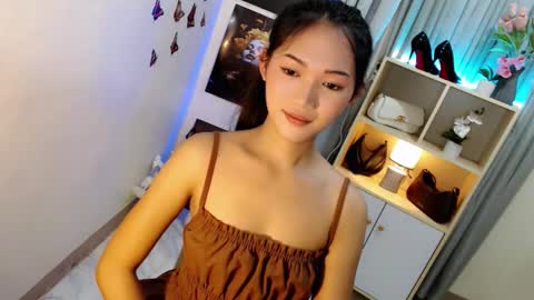 caitlin online show from November 8, 7:50 pm