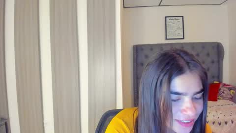 caitlingomez0 online show from February 10, 11:57 am