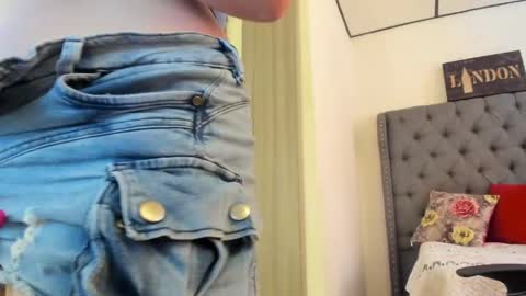 caitlingomez0 online show from April 4, 2:02 pm