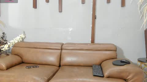 caitlyn_star online show from June 11, 1:20 pm