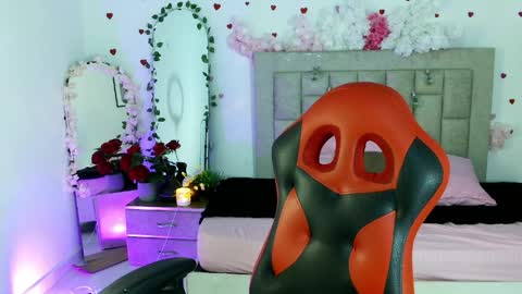 caius online show from April 12, 1:26 pm