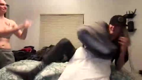 cakedandbaked online show from December 17, 2:18 am