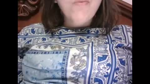 caldatroia online show from December 9, 4:47 pm