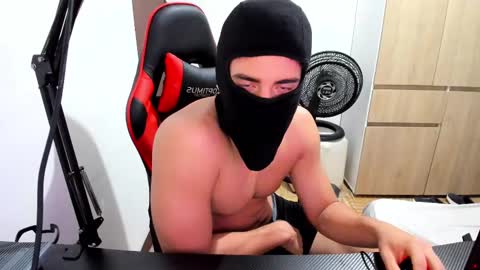 calihotcaliente27 online show from February 12, 10:35 am