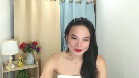 call_me_chesca online show from December 9, 6:14 pm