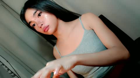 call_me_nina online show from June 18, 11:37 am