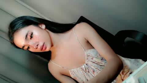 call_me_nina online show from June 20, 11:49 am