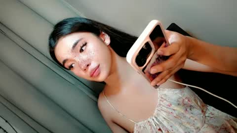 call_me_nina online show from June 22, 11:50 am