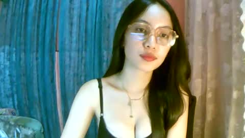 Freya online show from October 19, 11:37 am