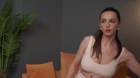 Missy online show from June 18, 8:25 pm