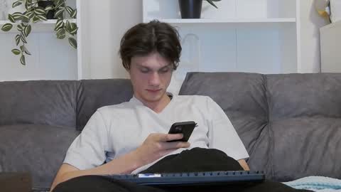 Snapshot of calvin_cay chatting on February 2, 7:57 pm Calvin online show from February 2, 7:57 pm