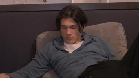 Snapshot of calvin_cay chatting on January 13, 1:45 am Calvin online show from January 13, 1:45 am