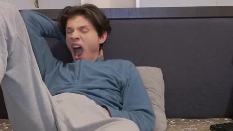 Snapshot of calvin_cay chatting on January 26, 3:48 am Calvin online show from January 26, 3:48 am