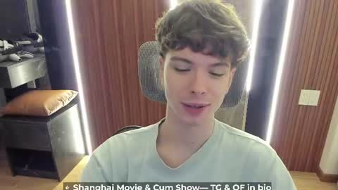 Hey I am Calvin  online show from June 30, 2:27 pm