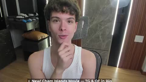 Hey I am Calvin  online show from July 28, 8:52 pm