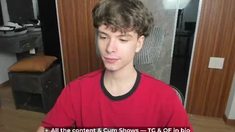 Hey I am Calvin  online show from June 20, 5:30 pm