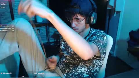 Snapshot of calvin_tanner chatting on October 2, 2:21 am calvin_tanner online show from October 2, 2:21 am