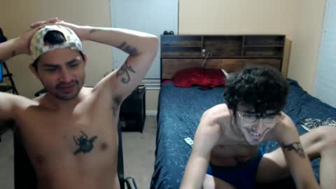 Snapshot of calvin_tanner chatting on October 3, 2:32 am calvin_tanner online show from October 3, 2:32 am