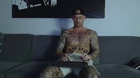 Calvin  online show from September 14, 12:02 am