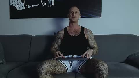 Calvin  online show from November 9, 10:12 pm