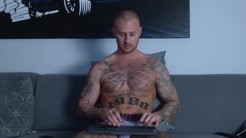 Calvin  online show from February 18, 6:47 pm