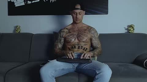 Calvin  online show from September 12, 10:45 pm