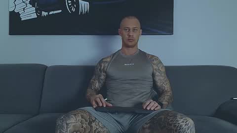 Calvin  online show from February 26, 6:50 am