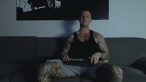 Calvin  online show from November 20, 12:53 am