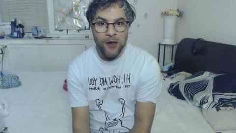 Calvinjohnlad online show from December 4, 7:02 pm