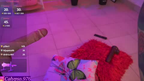 Calypso and Kayla online show from February 25, 6:33 pm