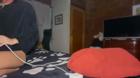 Camii online show from June 9, 1:39 am