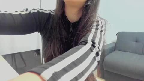 Cami online show from November 11, 4:47 am