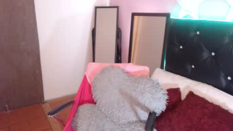 camila online show from October 18, 5:39 pm