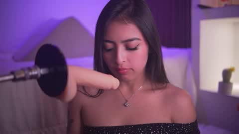 Camila online show from November 26, 7:27 am