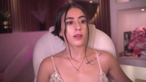 camila_martinez9 online show from September 18, 11:47 am