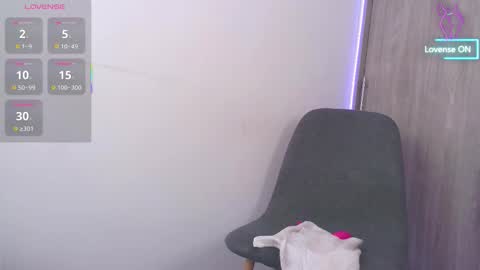 Snapshot of camilamonroee chatting on October 23, 3:02 pm Camila Monroee online show from October 23, 3:02 pm
