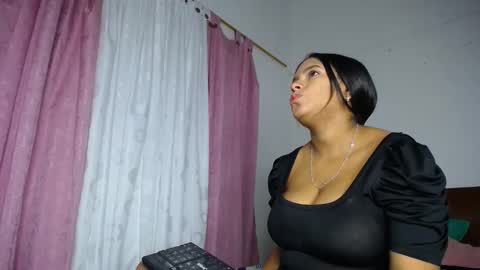 camilasex0 online show from May 7, 10:38 pm