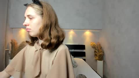 Camilla online show from September 13, 12:35 am