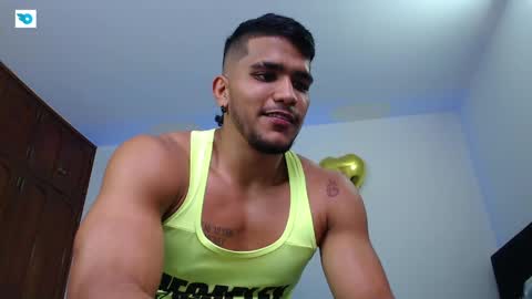 camilo_contre21 online show from June 5, 9:20 pm