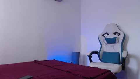 camilo_contre21 online show from March 16, 7:07 pm