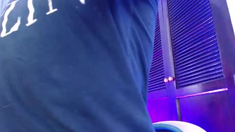 camilo_contre21 online show from February 25, 7:49 pm