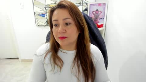 camixxx_m online show from April 1, 1:41 pm