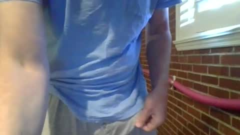 Snapshot of cammyman6900 chatting on December 10, 3:55 pm cammyman6900 online show from December 10, 3:55 pm